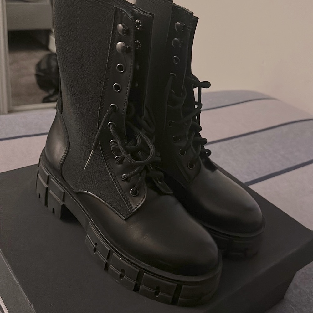 Womens military style Yoox ankle boots
